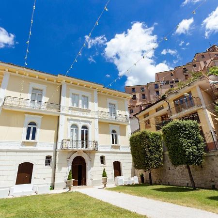 Apartamento Palazzo Vittoli - Irpinia Castelfranci Exterior foto